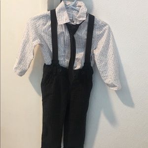 Baby boys 4 piece suit and tie outfit-Adorable